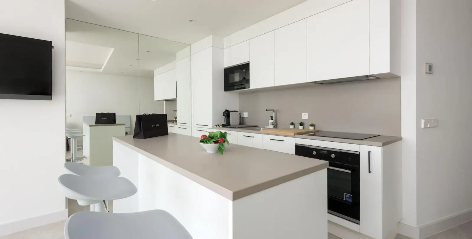 Sale of penthouse in Puerto Banús 12