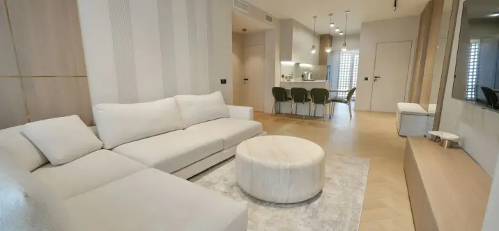 Sale of middle floor apartment in Costalita 0