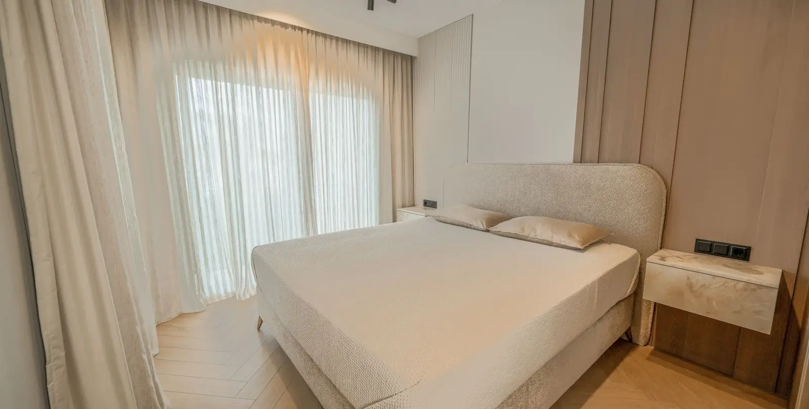 Sale of middle floor apartment in Costalita 13