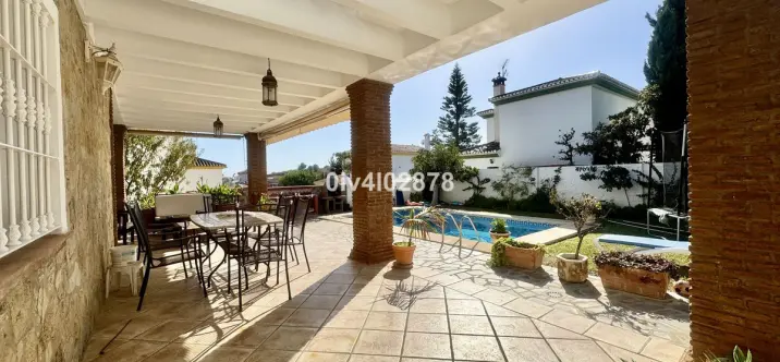 Продажа  отдельно стоящей виллы в Torremolinos 4