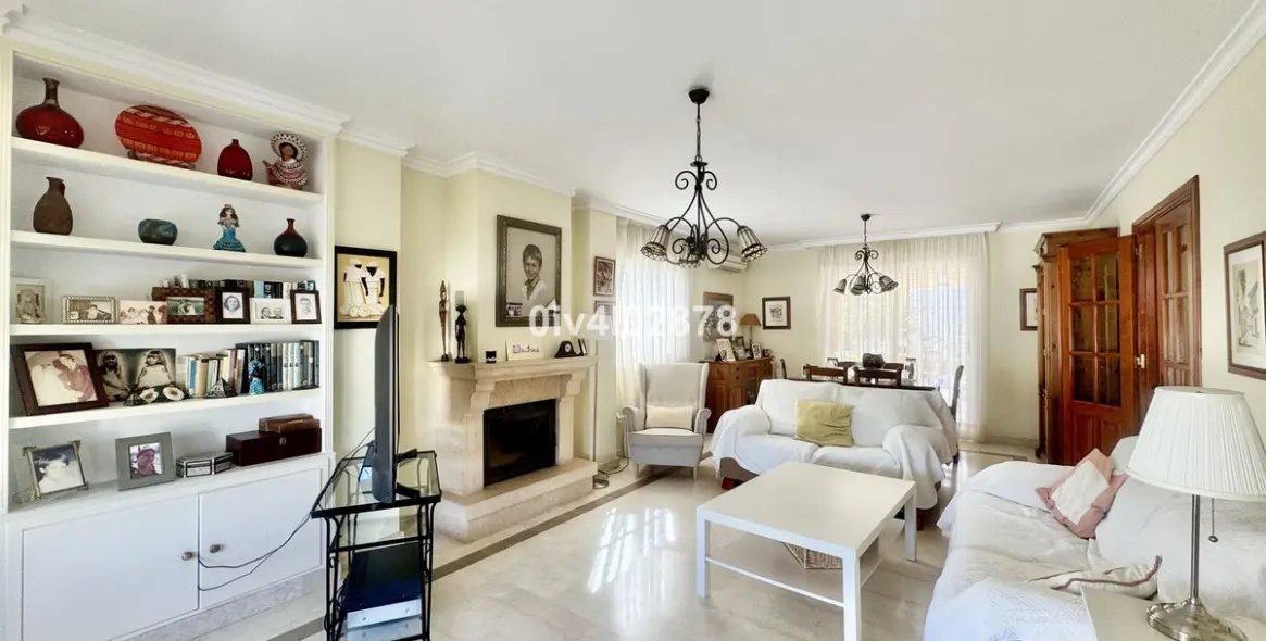 Продажа  отдельно стоящей виллы в Torremolinos 6