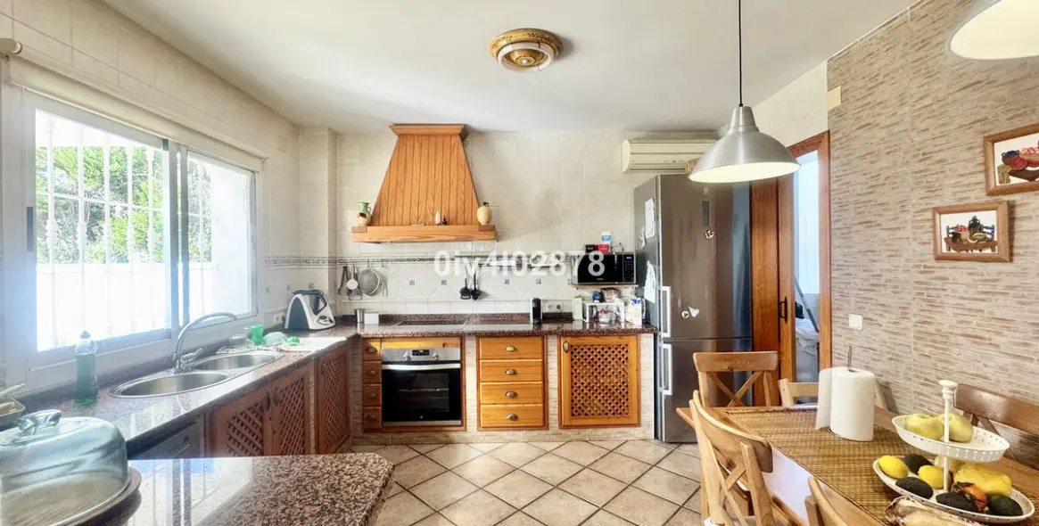 Продажа  отдельно стоящей виллы в Torremolinos 9