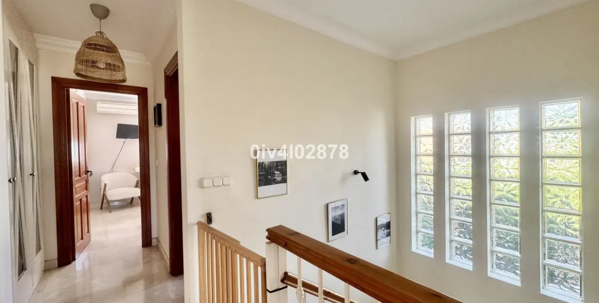 Продажа  отдельно стоящей виллы в Torremolinos 18