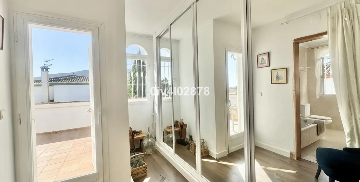 Sale of detached villa in Torremolinos 26