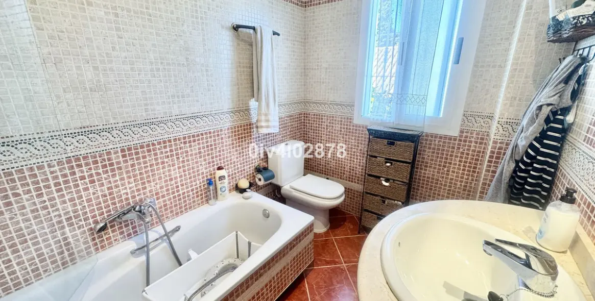 Sale of detached villa in Torremolinos 32