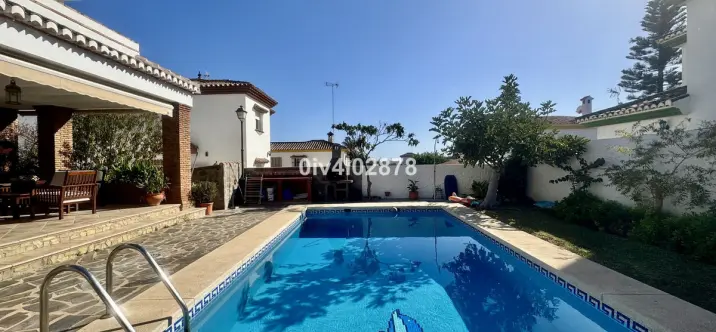 Sale of detached villa in Torremolinos 1