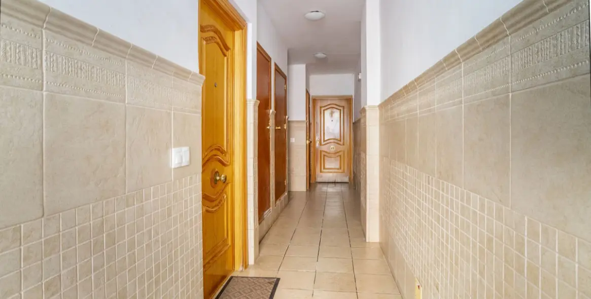 Продажа дома на две семьи в Fuengirola 2