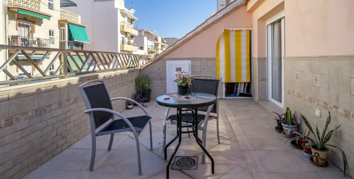 Продажа дома на две семьи в Fuengirola 31