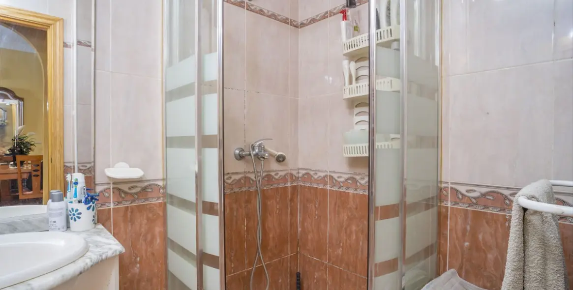 Продажа дома на две семьи в Fuengirola 66