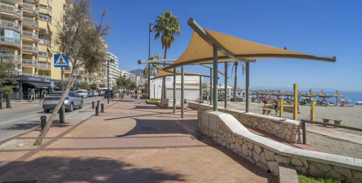 Продажа дома на две семьи в Fuengirola 74