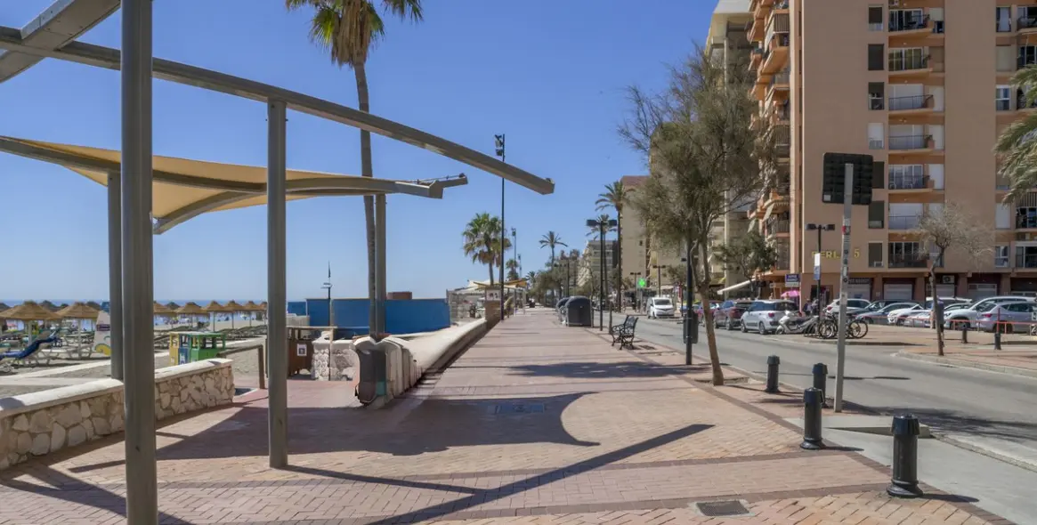 Продажа дома на две семьи в Fuengirola 75
