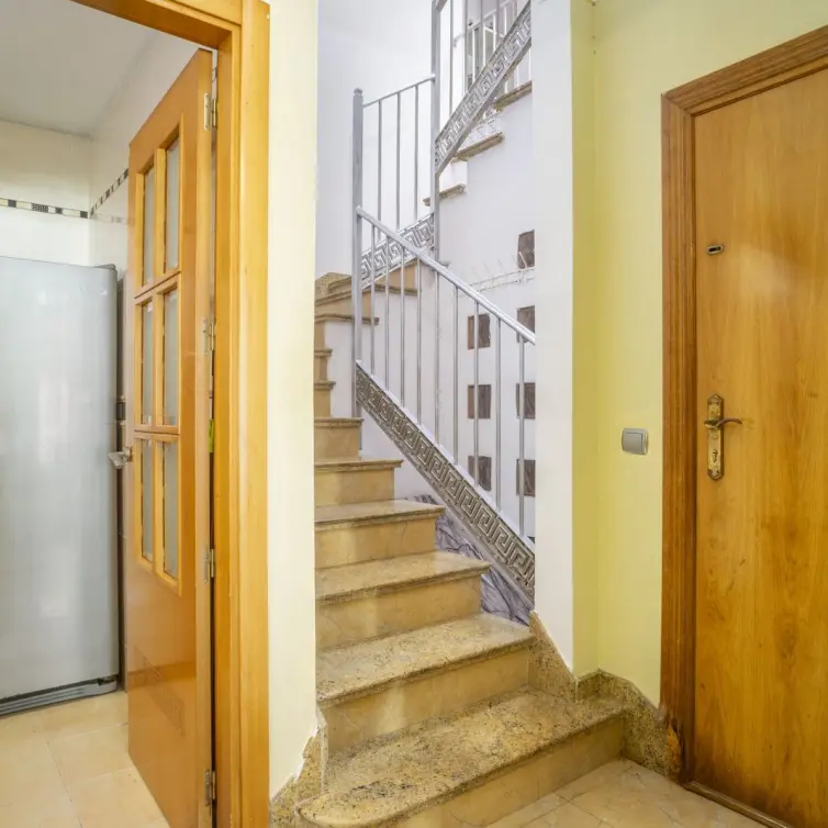 Продажа дома на две семьи в Fuengirola