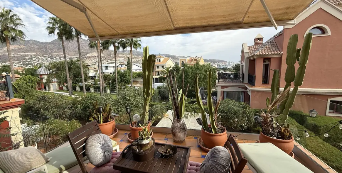 Продажа дома на две семьи в Benalmadena Costa 4