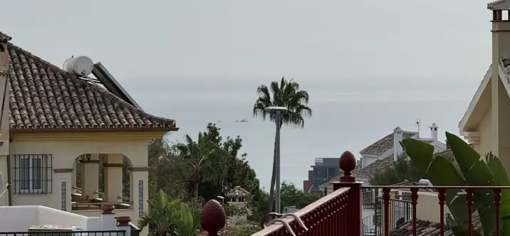 Продажа дома на две семьи в Benalmadena Costa 1