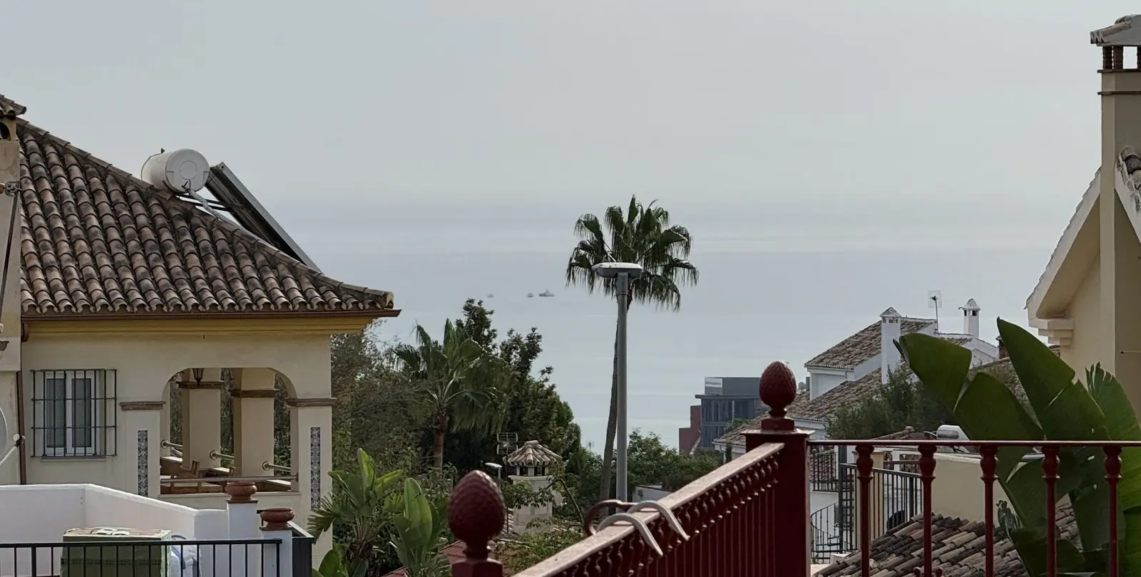 Продажа дома на две семьи в Benalmadena Costa 2
