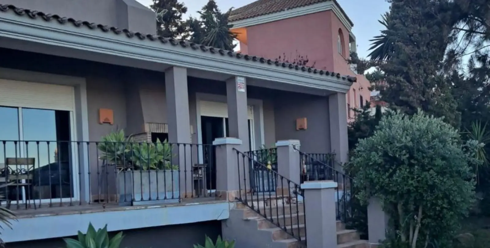 Sale of detached villa in Manilva 2