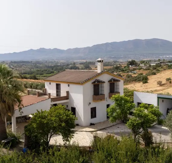 Detached villa R5156074