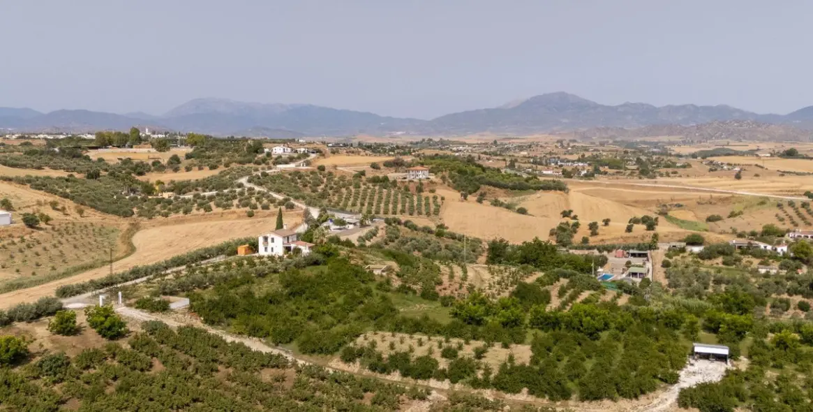 Продажа  отдельно стоящей виллы в Cártama 28