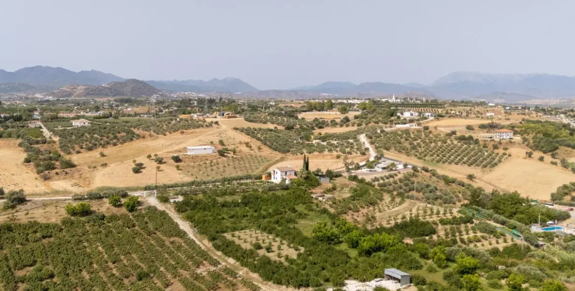 Продажа  отдельно стоящей виллы в Cártama 31