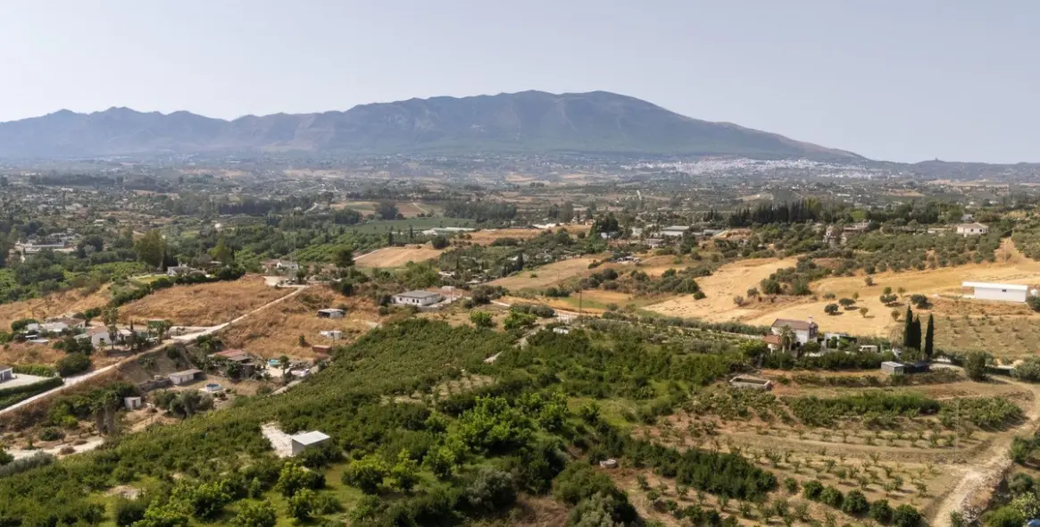 Продажа  отдельно стоящей виллы в Cártama 36