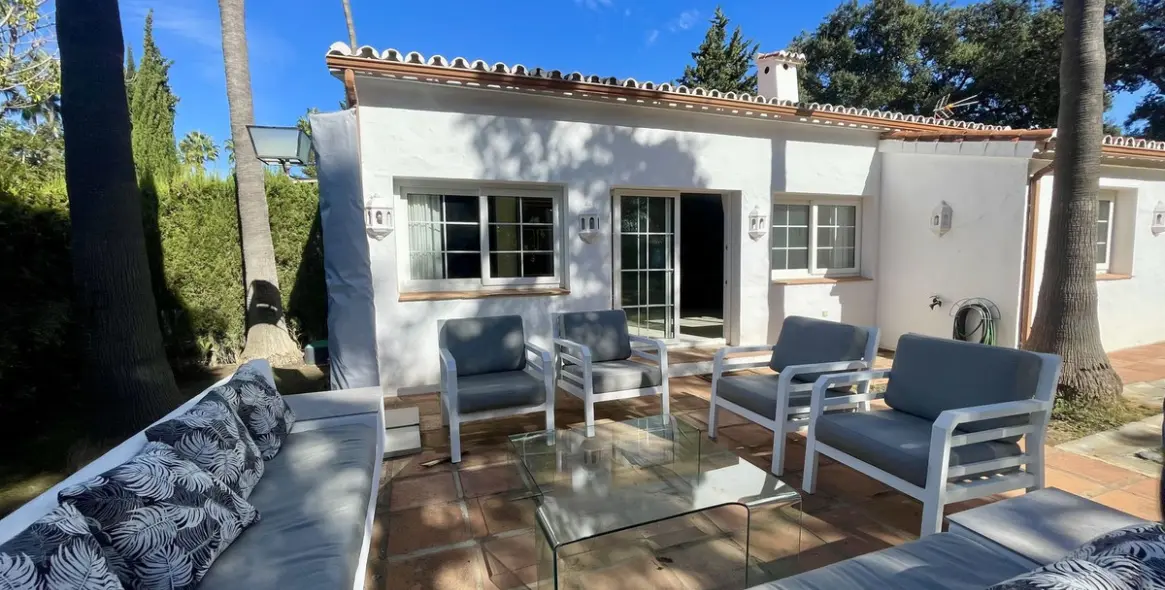 Продажа  отдельно стоящей виллы в Sotogrande 3