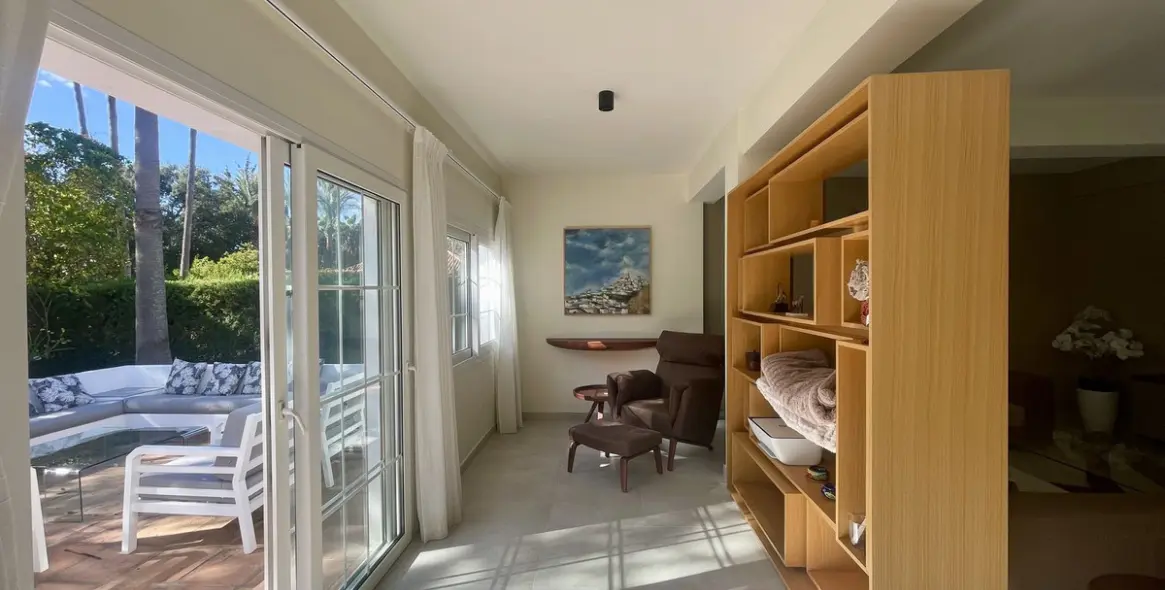 Продажа  отдельно стоящей виллы в Sotogrande 12