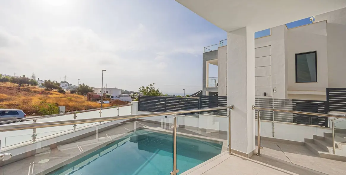 Sale of detached villa in Costa del Sol East 2