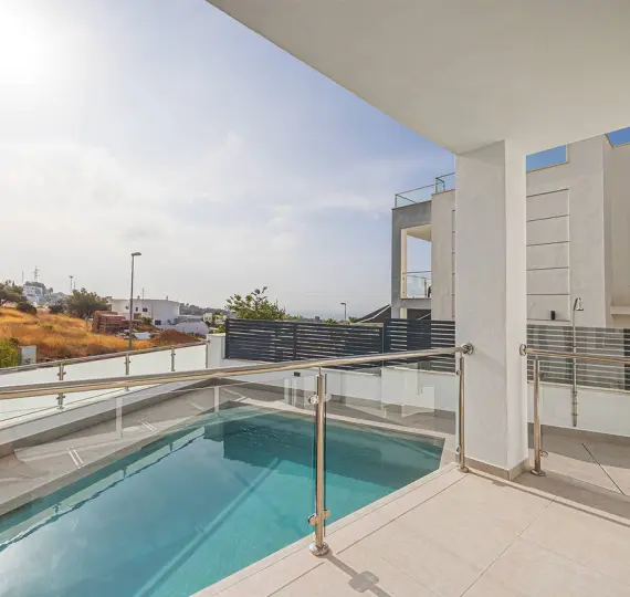 Detached villa R4851436