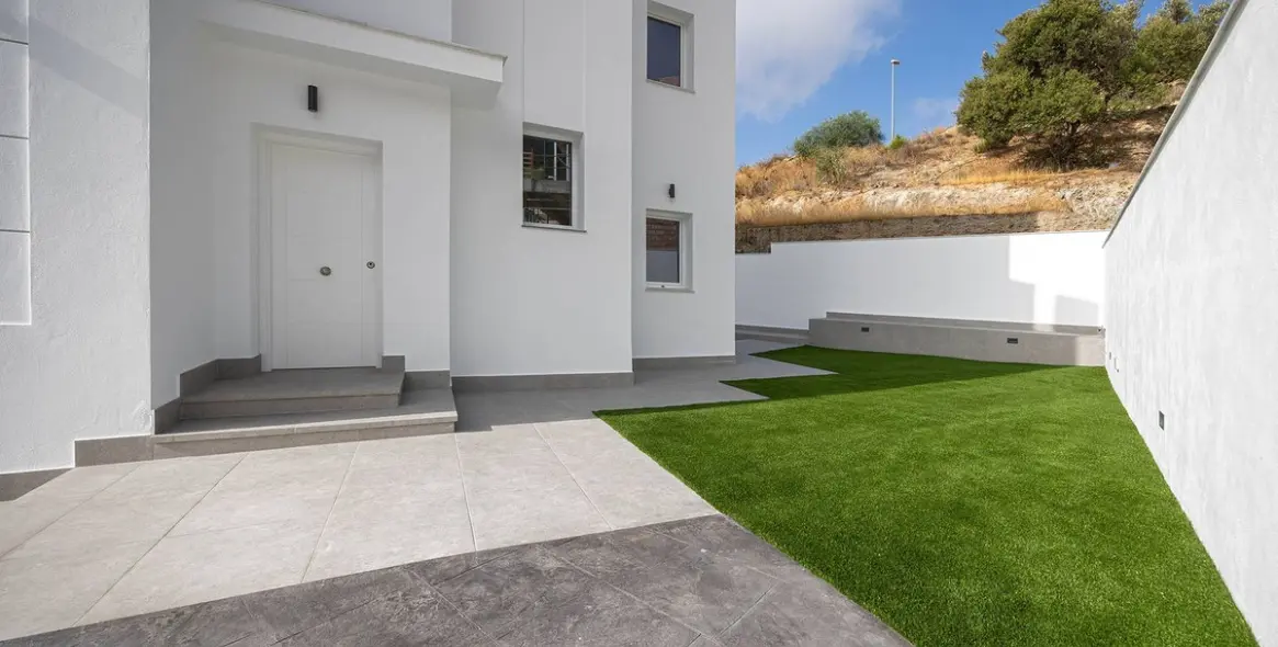 Sale of detached villa in Costa del Sol East 7