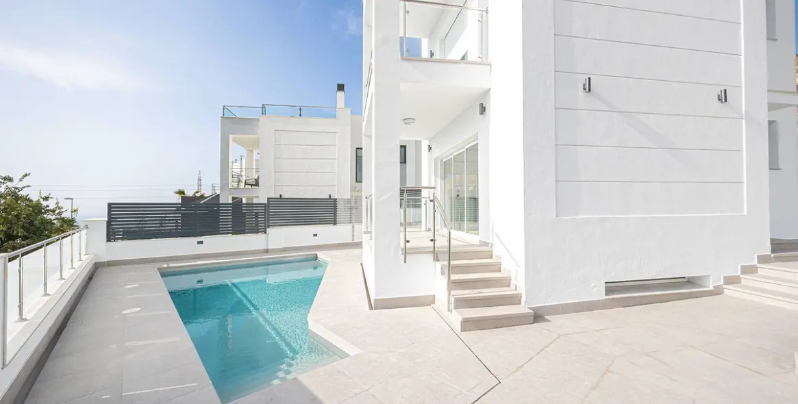 Sale of detached villa in Nerja 13