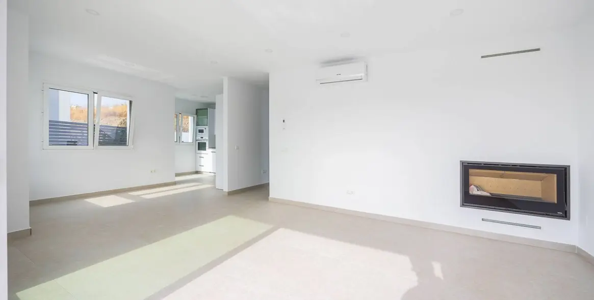 Sale of detached villa in Nerja 14