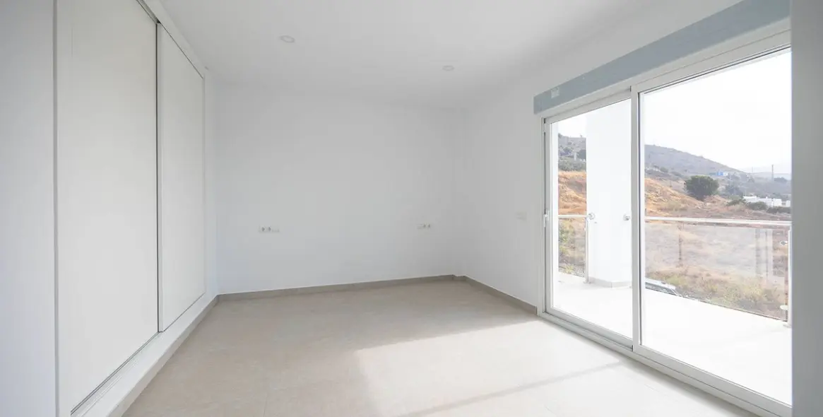 Venta de villa independiente en Nerja 24