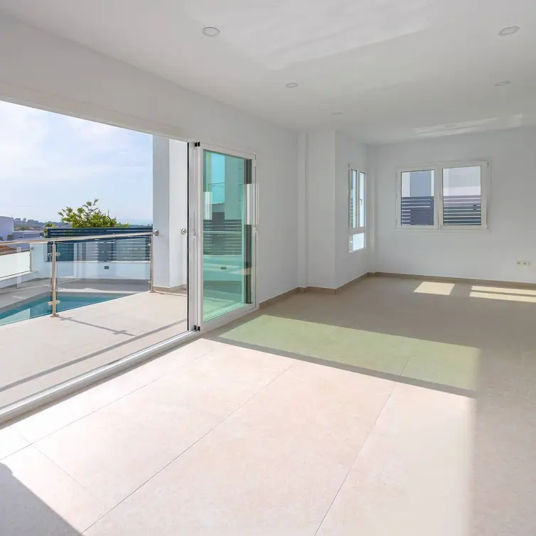 Sale of detached villa in Nerja