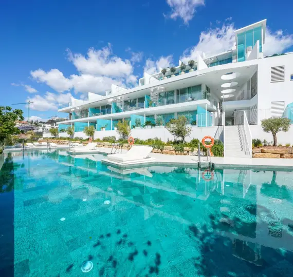 Продажа двухуровневого пентхауса в Fuengirola