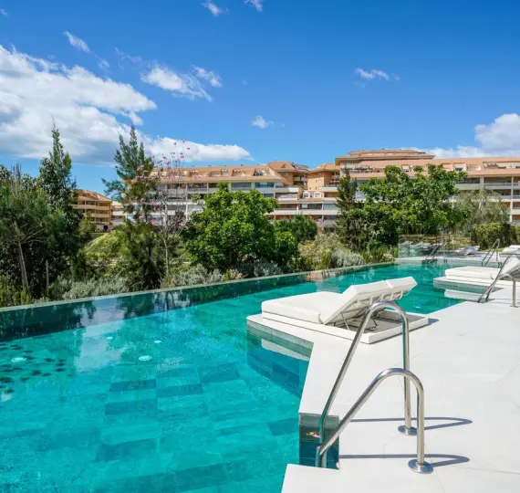 Продажа двухуровневого пентхауса в Fuengirola