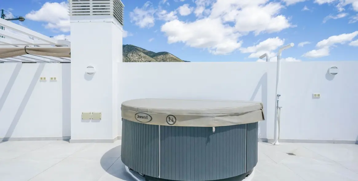 Sale of penthouse duplex in Fuengirola 21