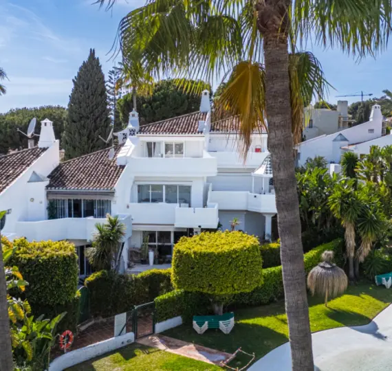 Таунхаус R5018857