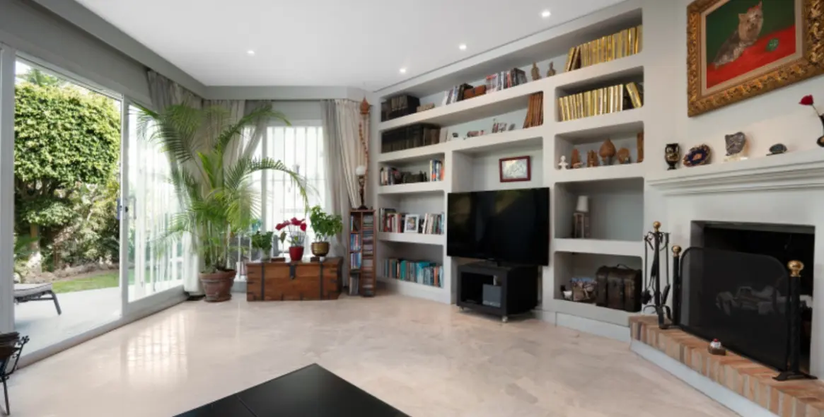 Продажа таунхауса в Marbella (район Sierra Blanca) 4