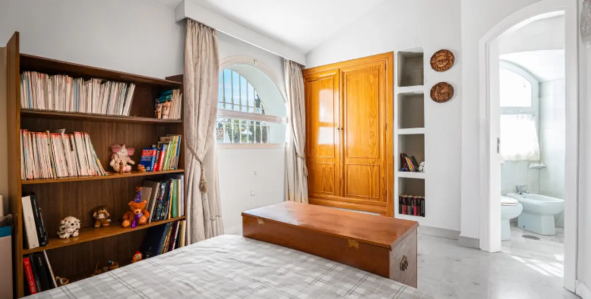 Продажа таунхауса в Marbella (район Sierra Blanca) 8