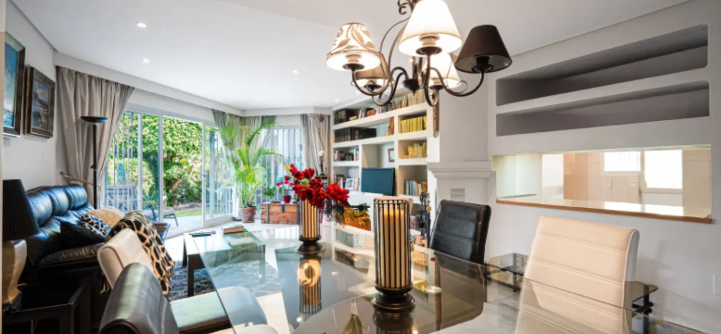 Sale of townhouse in Sierra Blanca 4