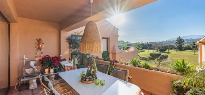 Sale of penthouse in Atalaya 2