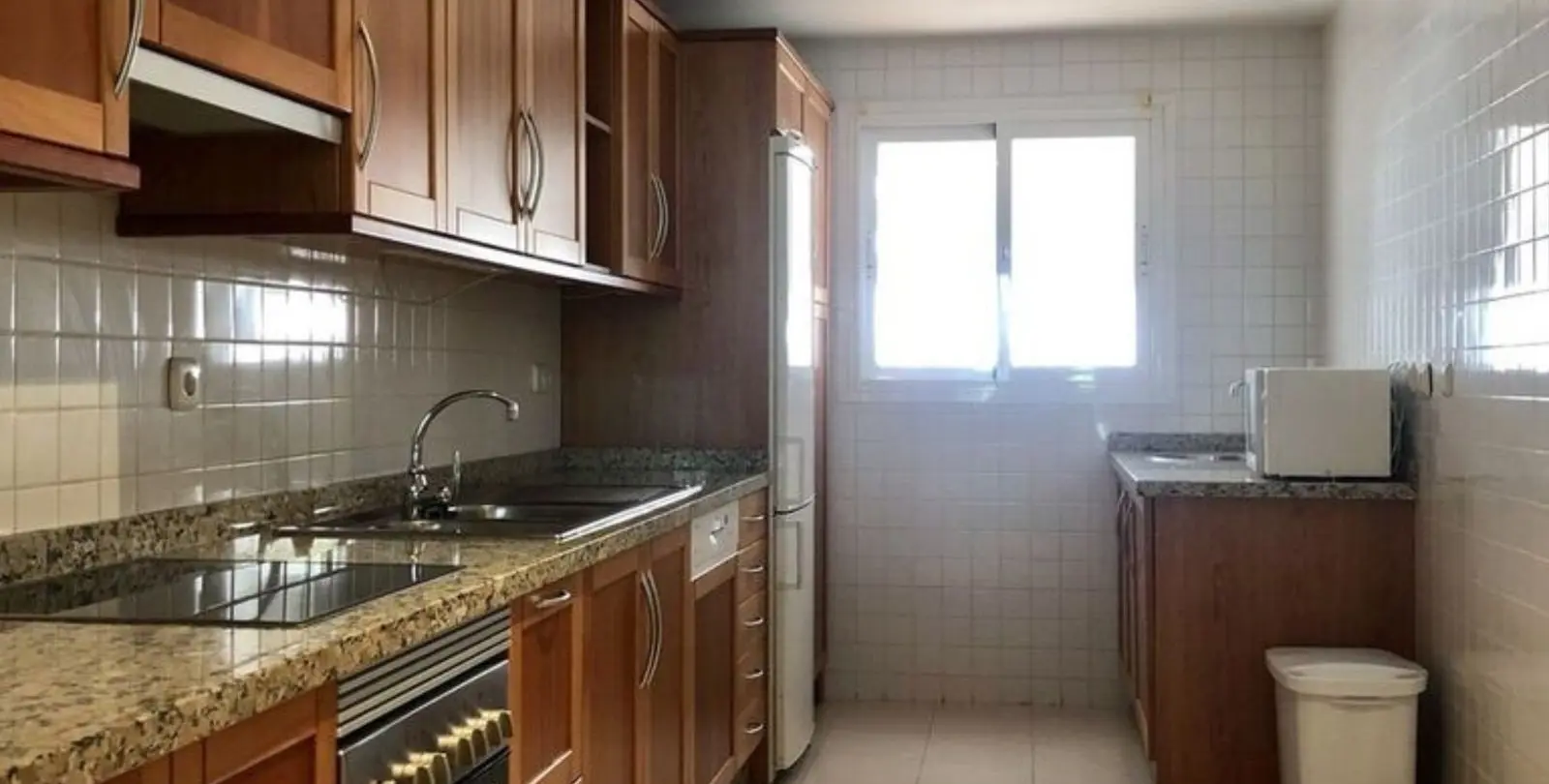 Sale of ground floor apartment in Nueva Andalucía 6