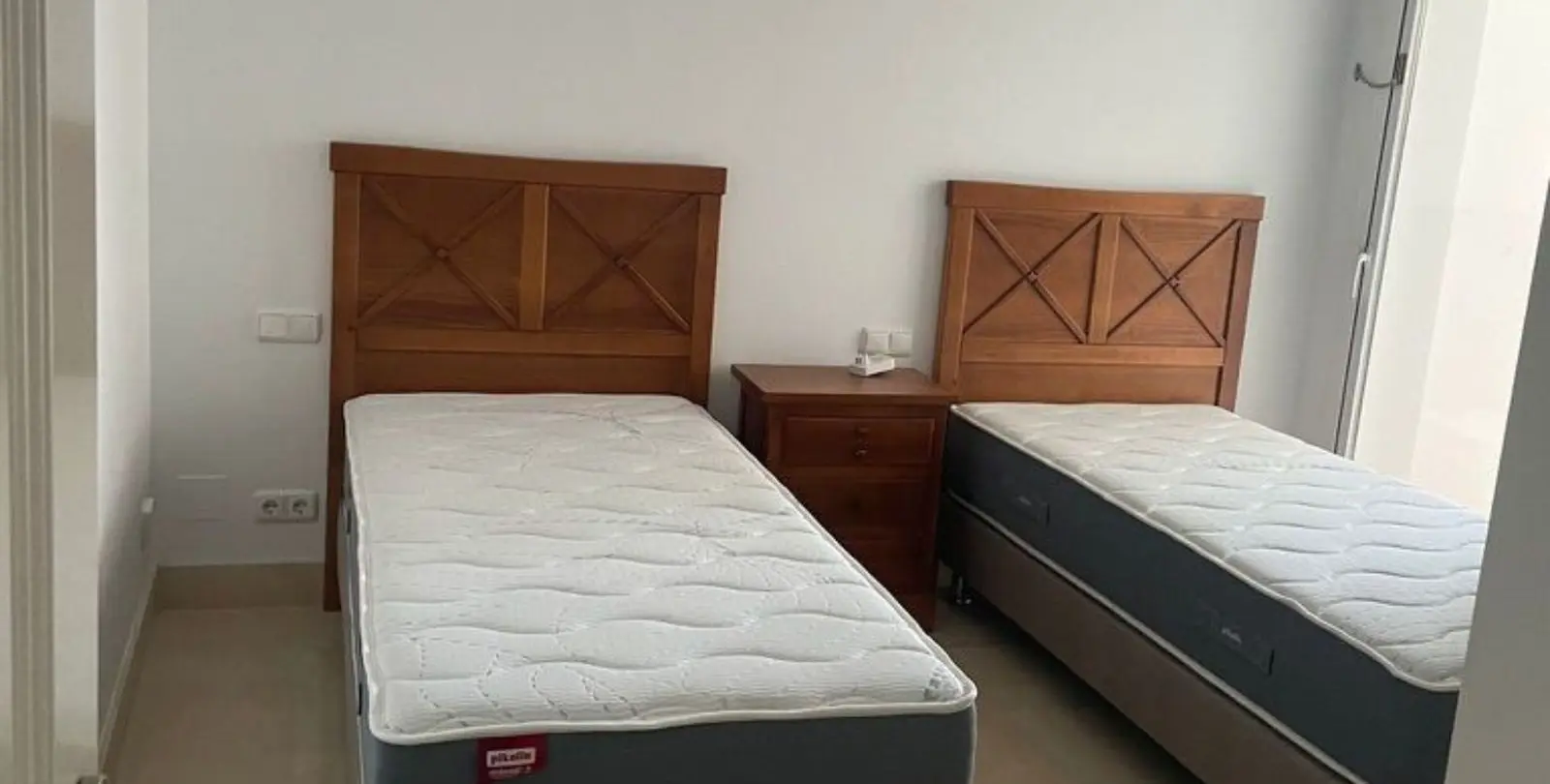 Sale of ground floor apartment in Nueva Andalucía 8