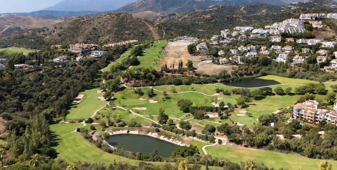 Продажа апартаментов на среднем этаже в Benahavís 32