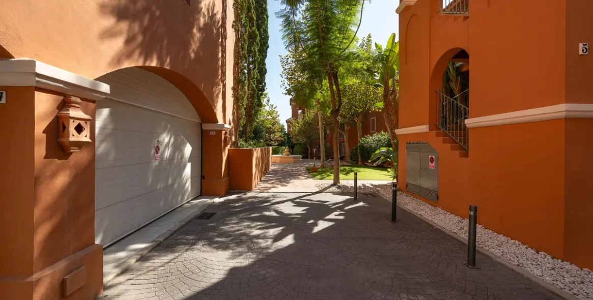 Продажа апартаментов на среднем этаже в Benahavís 37