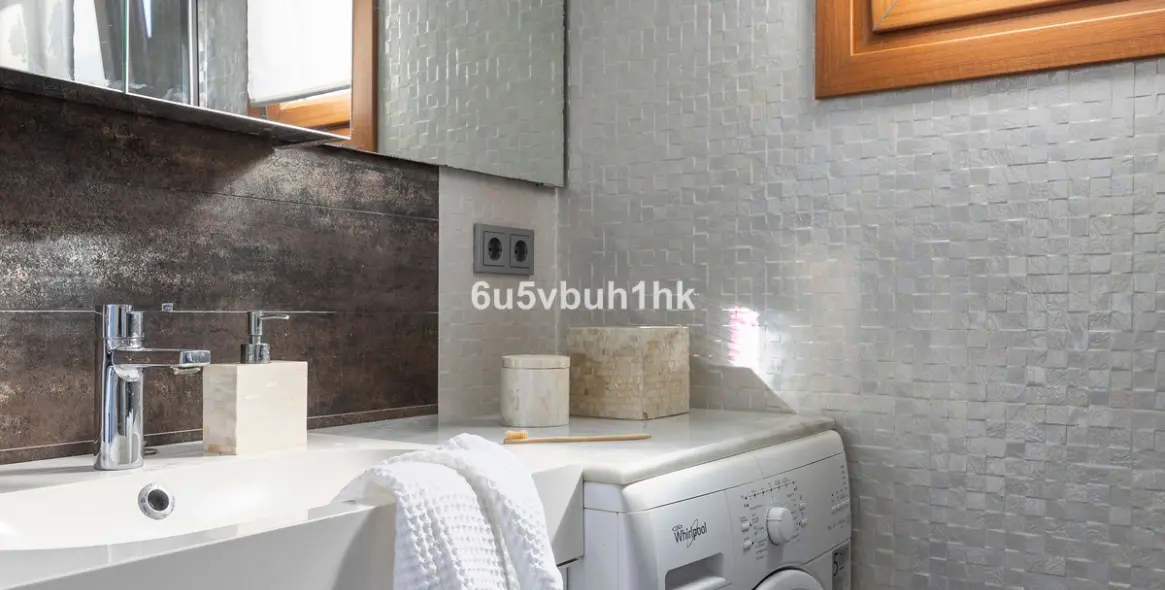 Sale of penthouse in Puerto Banús 17