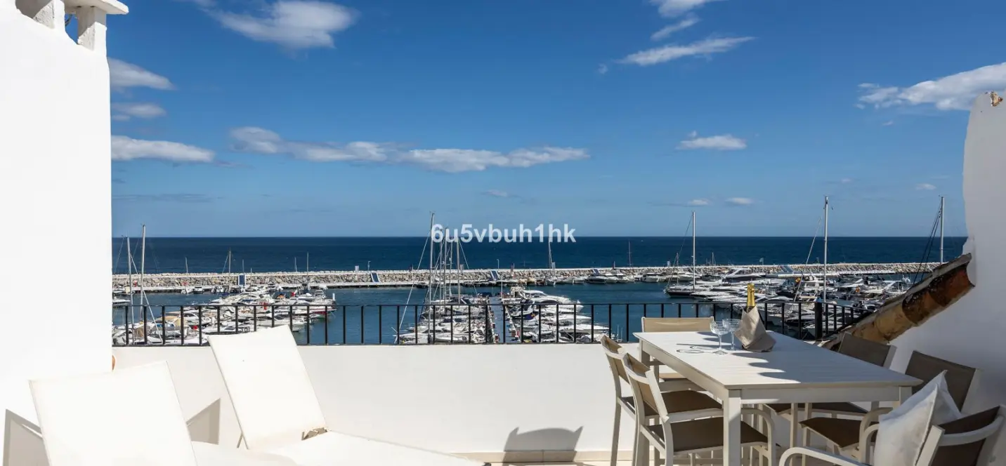 Venta de ático en Puerto Banús 3