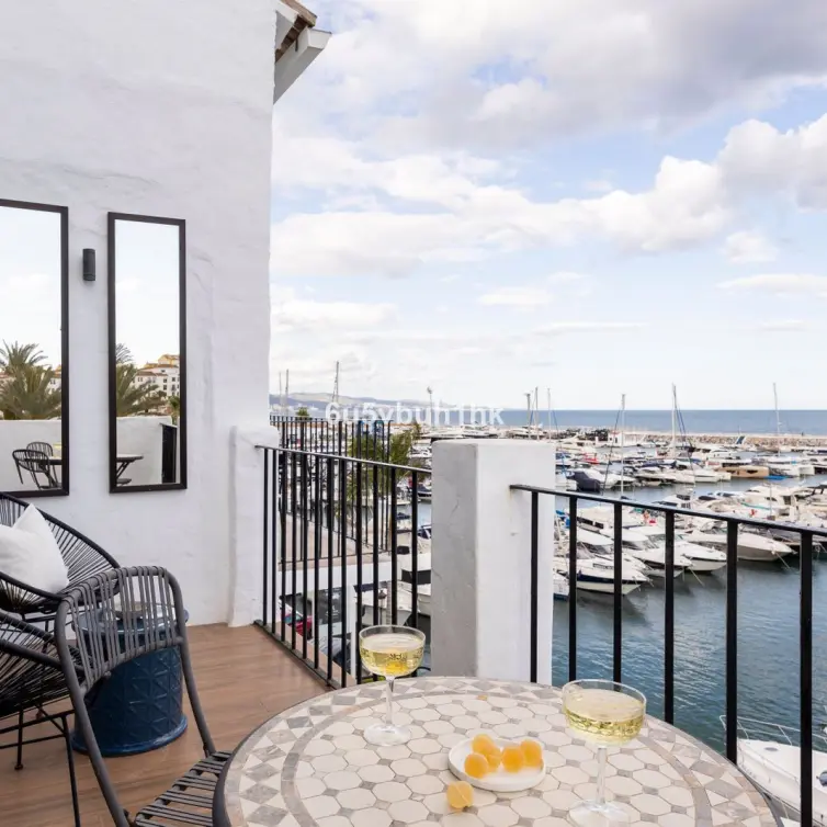Venta de ático en Puerto Banús