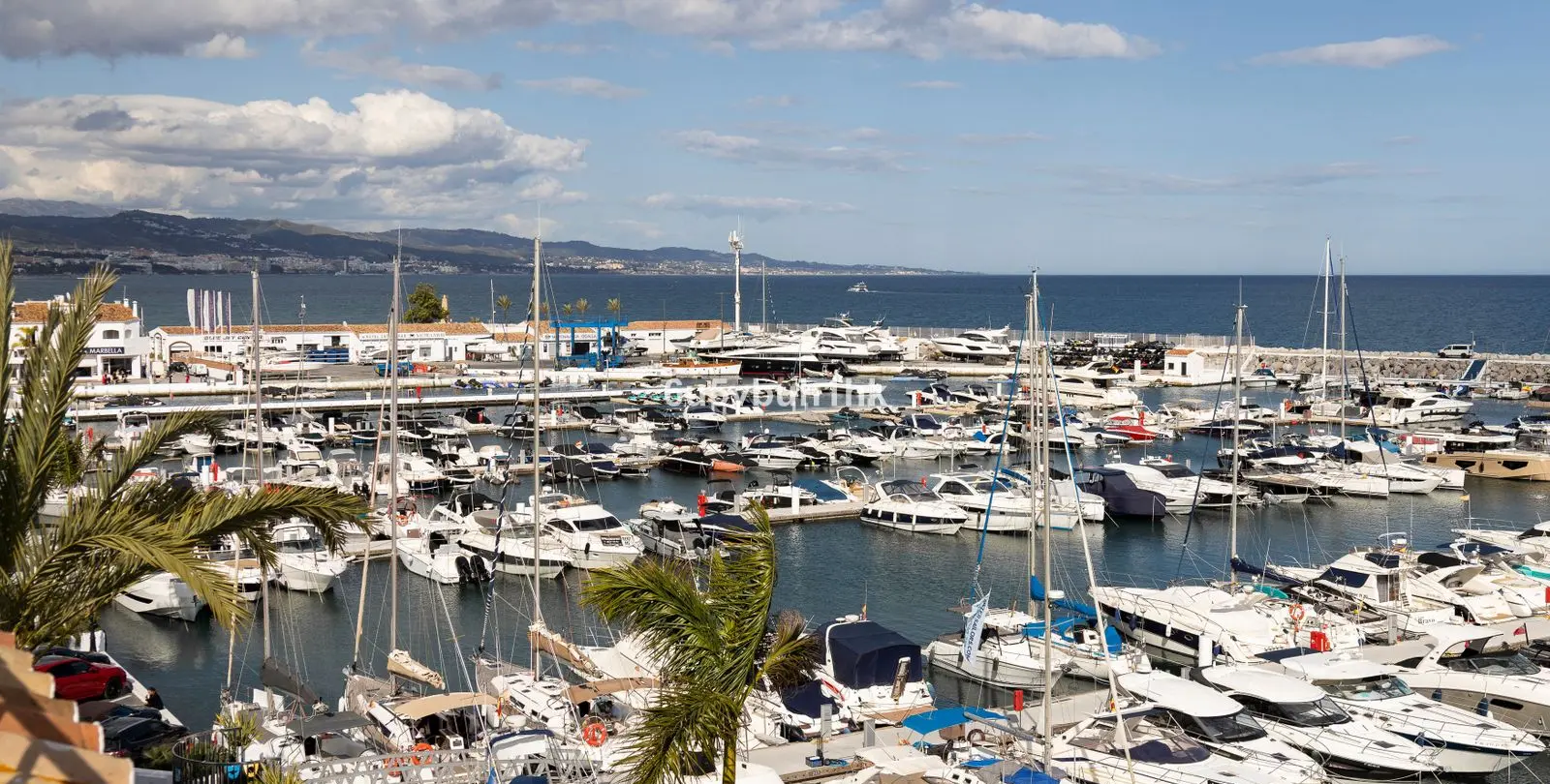 Venta de ático en Puerto Banús 27