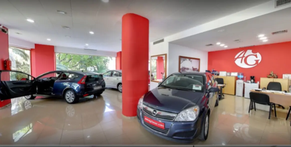 Sale of office in Marbella 2